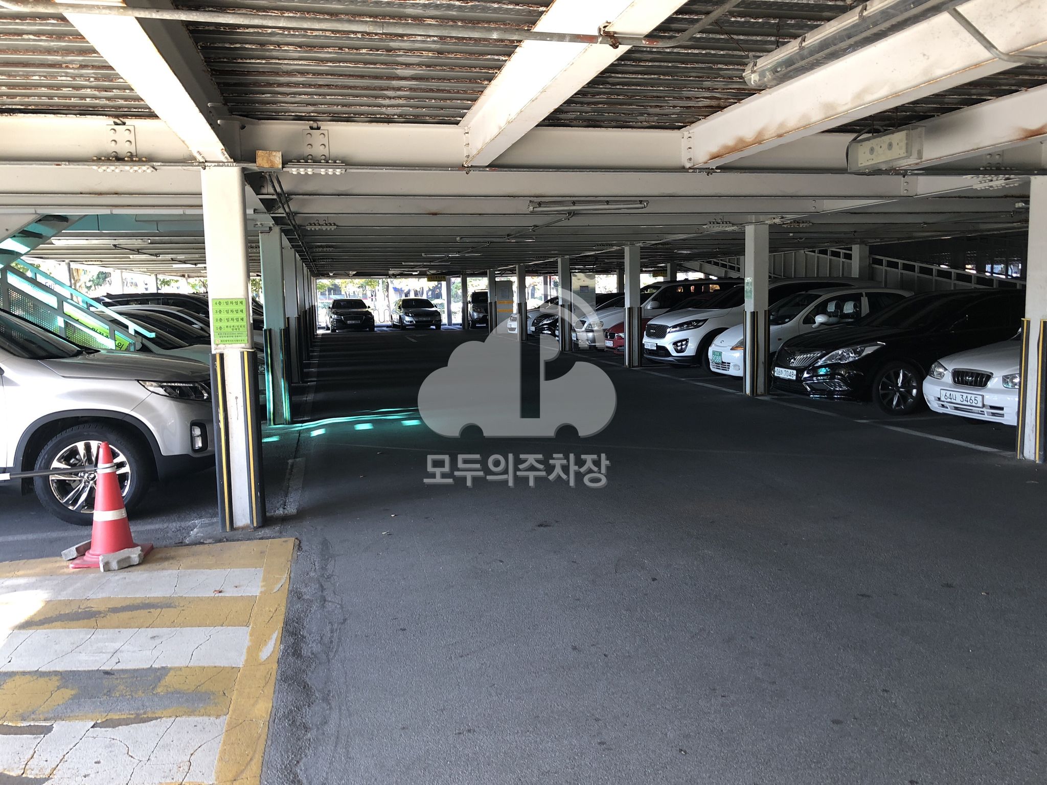 상무역 공영 주차장 이미지 4