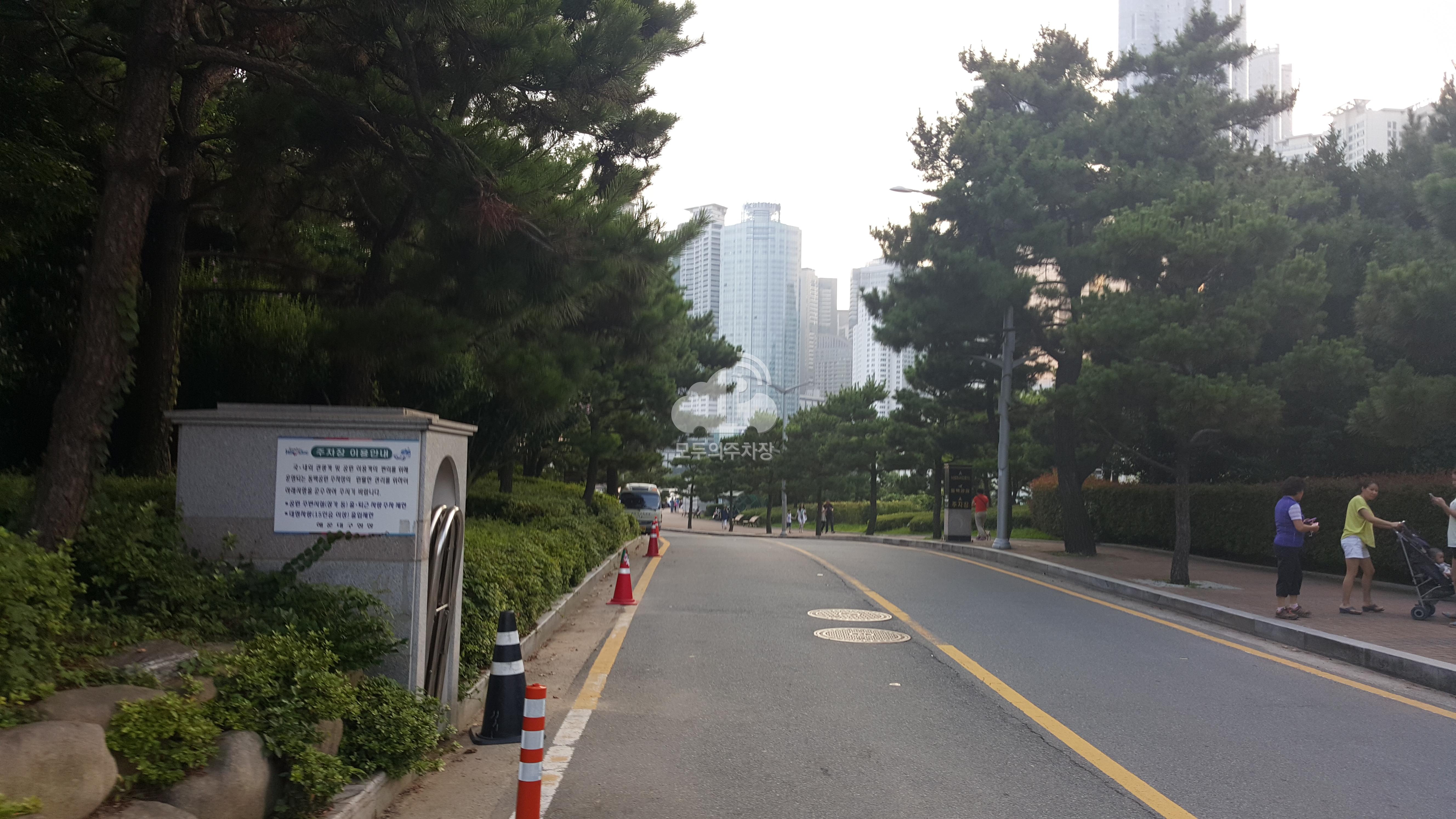 동백공원 공영 주차장 이미지 1