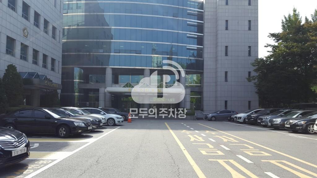 송파구민회관 주차장 이미지 2