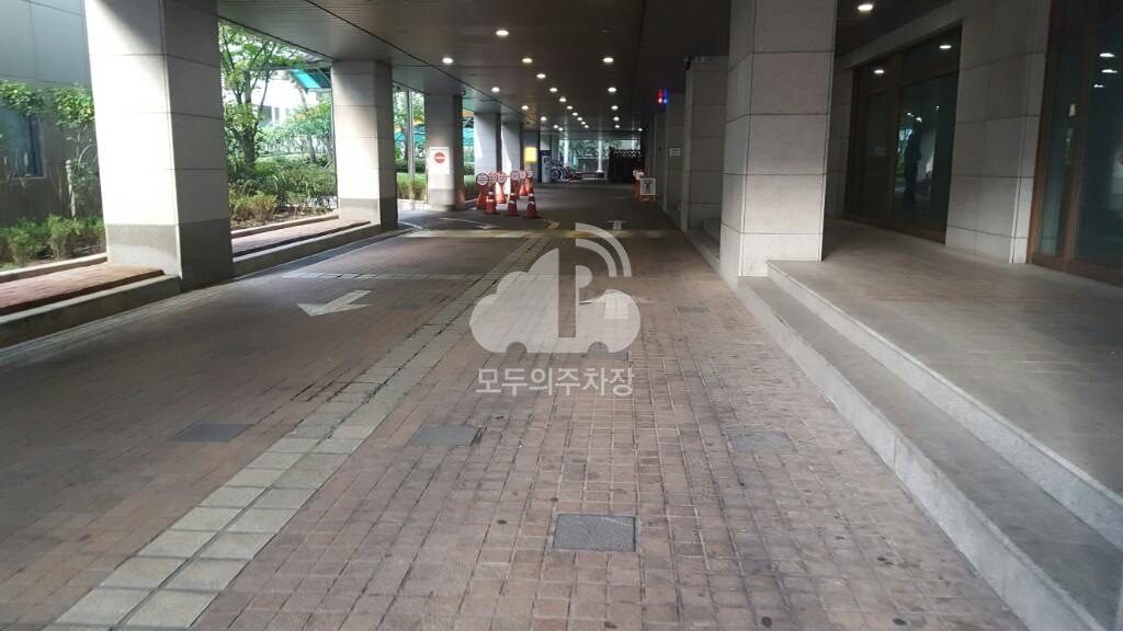 선릉애클라트 주차장 이미지 1