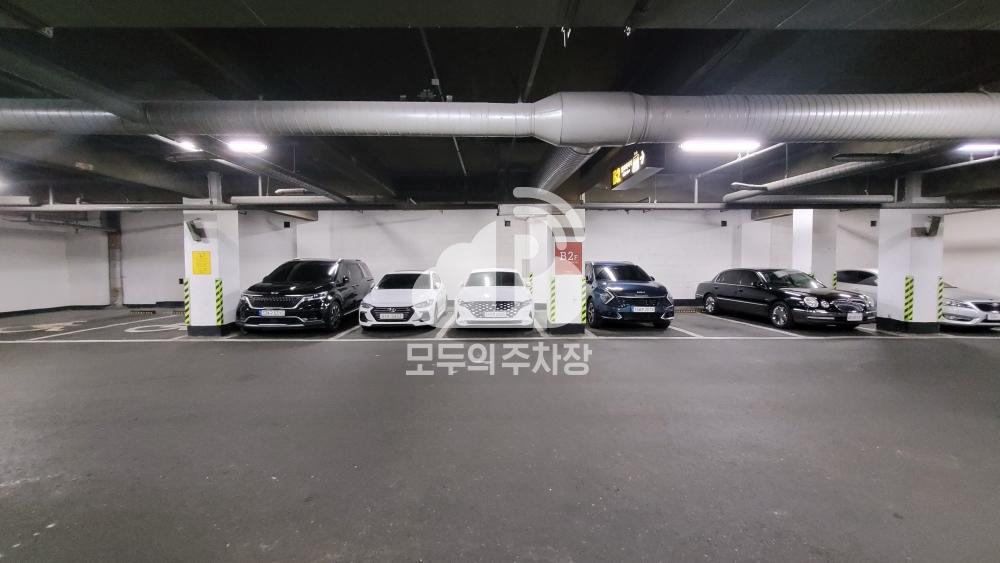 그랜드호텔 주차장 이미지 2