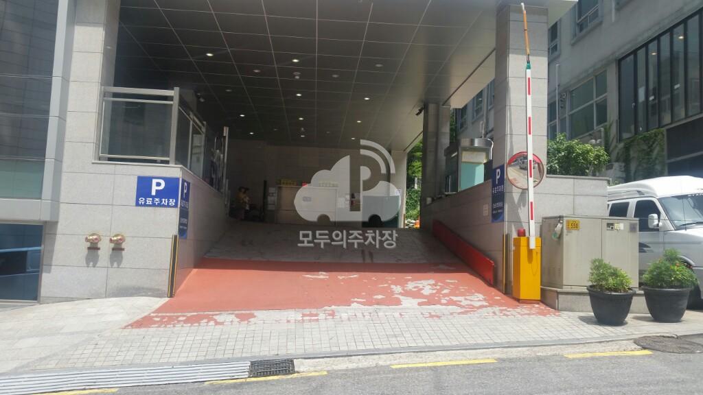 강남8258빌딩 주차장 이미지 1