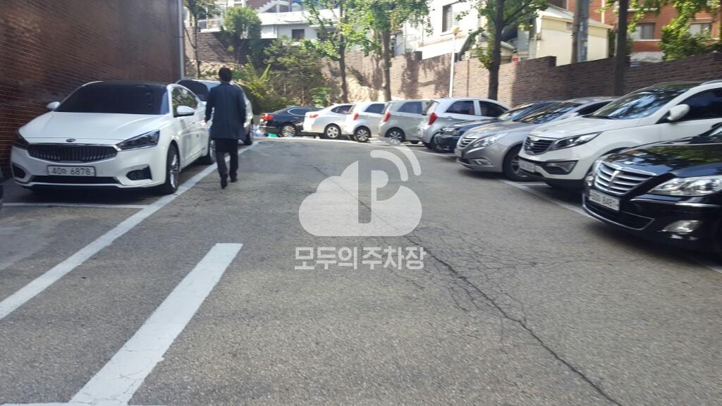 주연빌딩 주차장 이미지 4