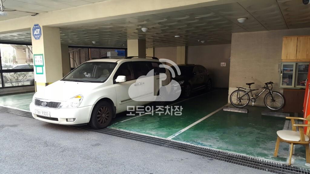 민성빌딩 뒤 주차장 이미지 2