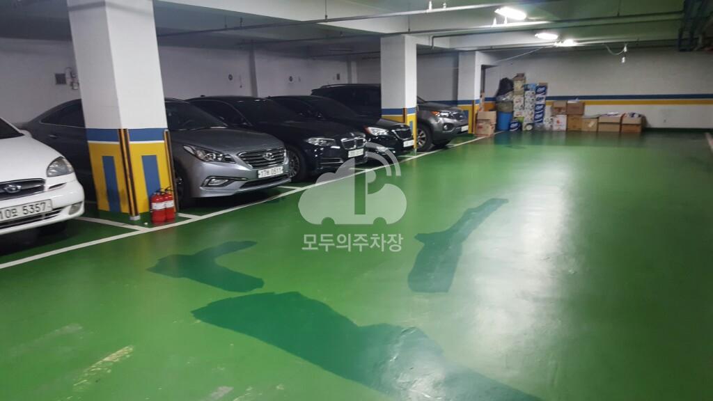 광진빌딩 주차장 이미지 2