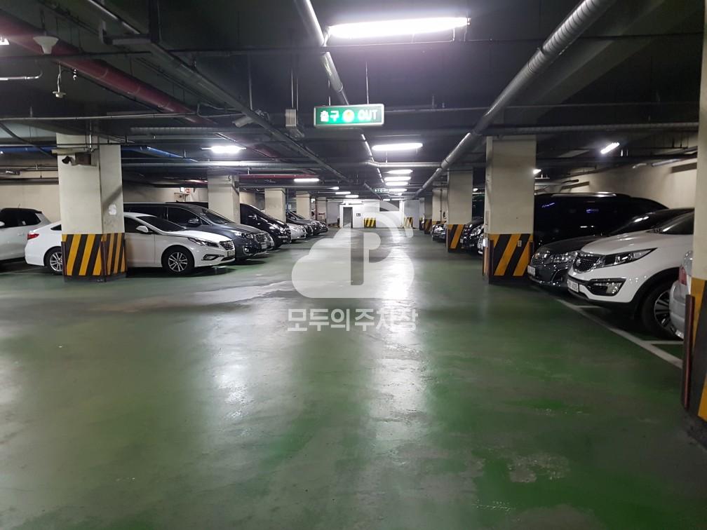 코오롱상가 민영 주차장 이미지 2
