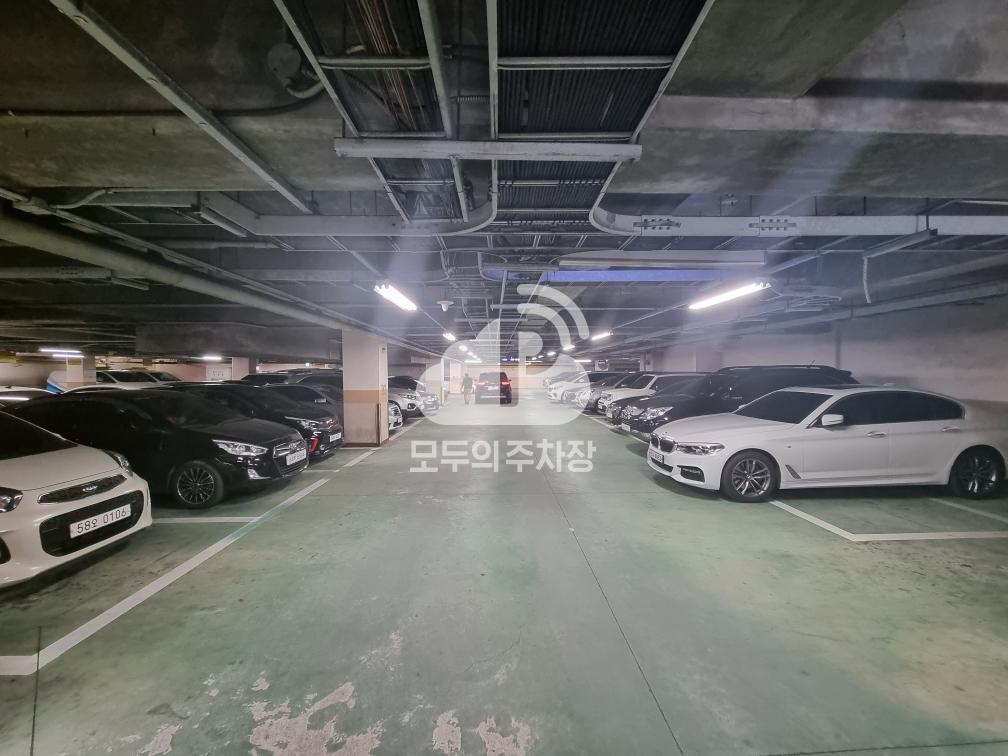 세이브시티 민영 주차장 이미지 1