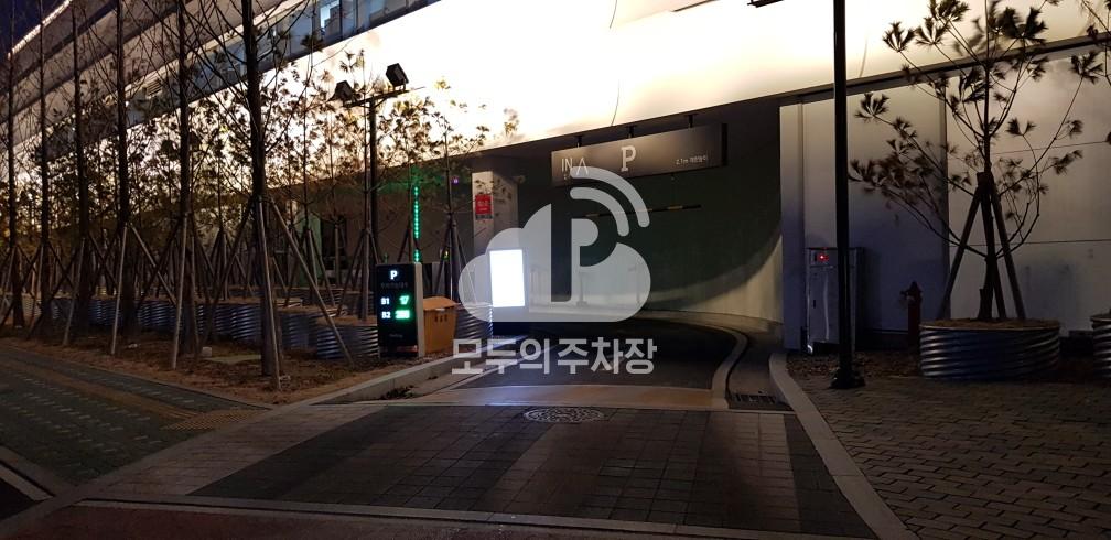 트리플스트리트 D동 민영 주차장 이미지 2