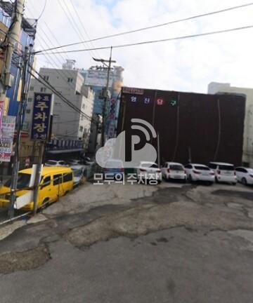 유료 민영 주차장 이미지 1
