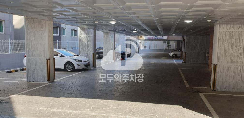 참사랑복지회 민영 주차장 이미지 1