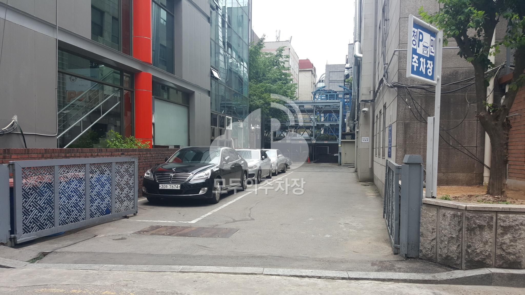 청민빌딩 주차장 이미지 1